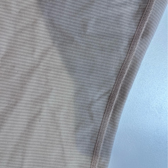 Lululemon Pink & White Striped swiftly tech tank top size 2 yoga workout gym - Picture 4 of 6